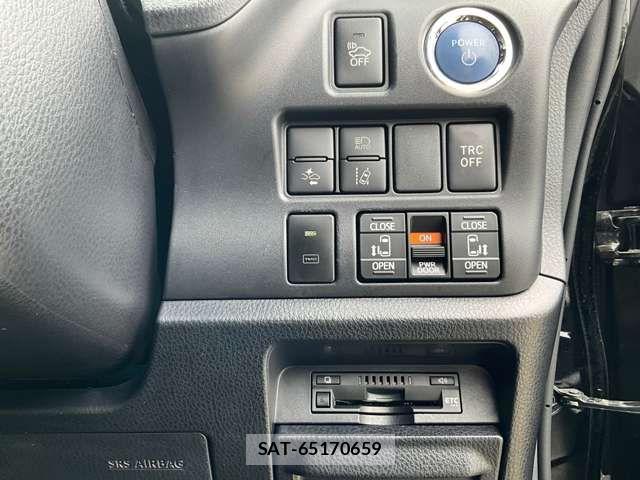 Toyota NOAH HYBRID 2018-12 8316026-17
