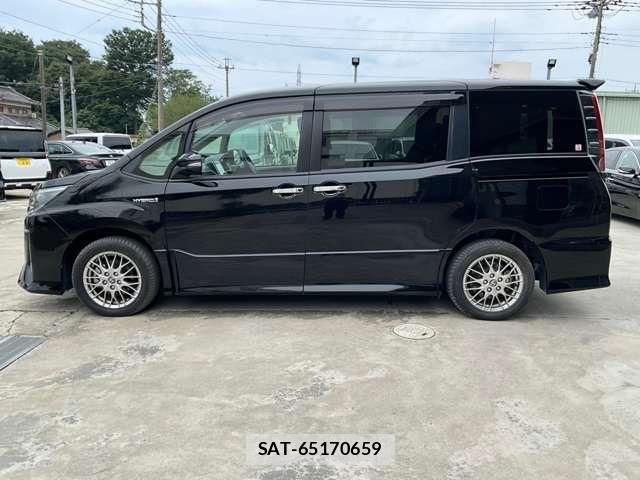 Toyota NOAH HYBRID 2018-12 8316026-3