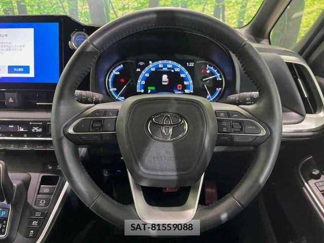 Toyota NOAH HYBRID 2023-06 8316024-11