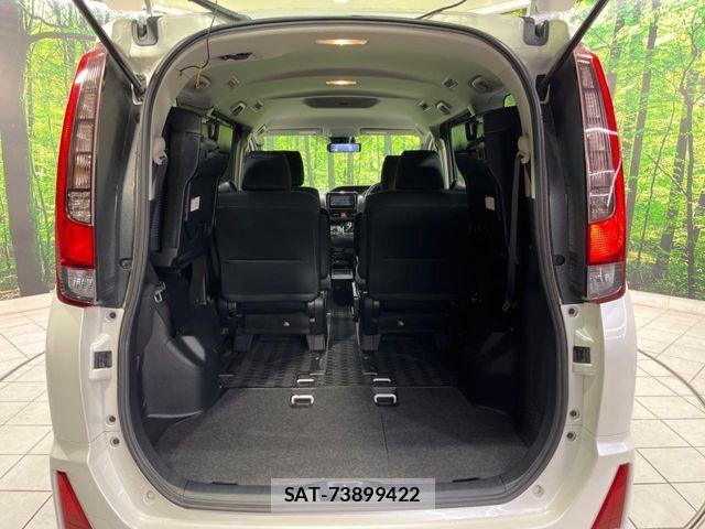 Toyota NOAH HYBRID 2016-03 8316029-10