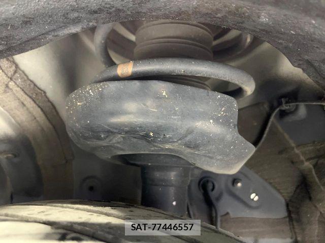 Toyota NOAH HYBRID 2025-03 8316019-18