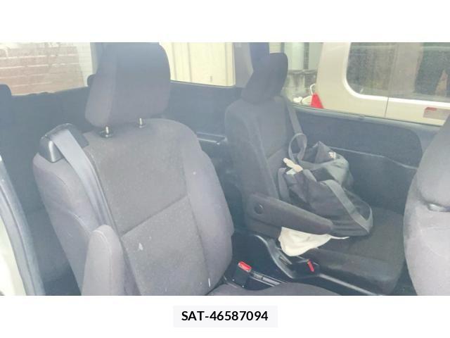 Toyota NOAH HYBRID 2014-11 8316036-20