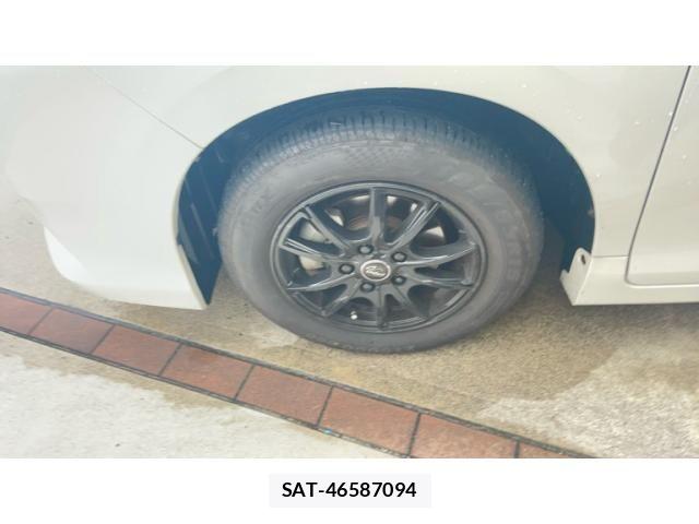 Toyota NOAH HYBRID 2014-11 8316036-4
