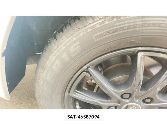 Toyota NOAH HYBRID 2014-11 8316036-7