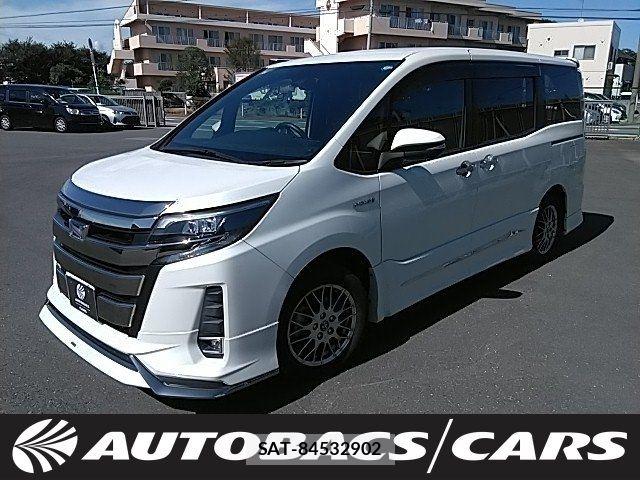Toyota NOAH HYBRID 2018-03 8316025-0