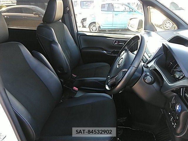 Toyota NOAH HYBRID 2018-03 8316025-9