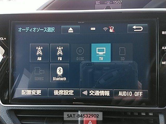 Toyota NOAH HYBRID 2018-03 8316025-21
