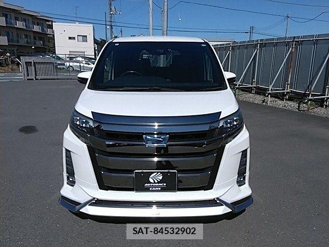 Toyota NOAH HYBRID 2018-03 8316025-3