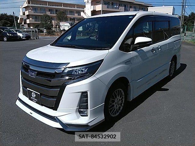 Toyota NOAH HYBRID 2018-03 8316025-5