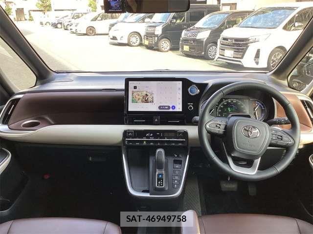 Toyota NOAH HYBRID 2023-06 8316022-10