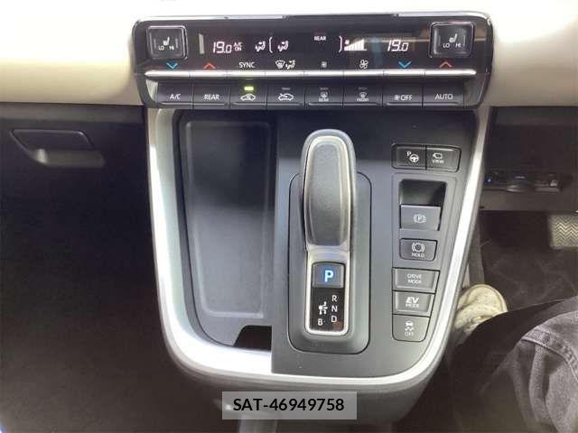 Toyota NOAH HYBRID 2023-06 8316022-4