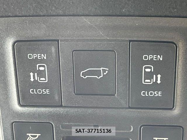 Toyota NOAH HYBRID 2022-10 8337165-5