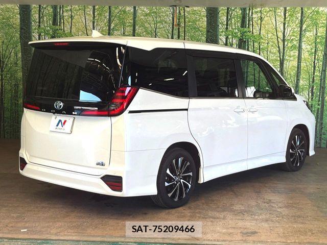 Toyota NOAH HYBRID 2024-12 8337163-19