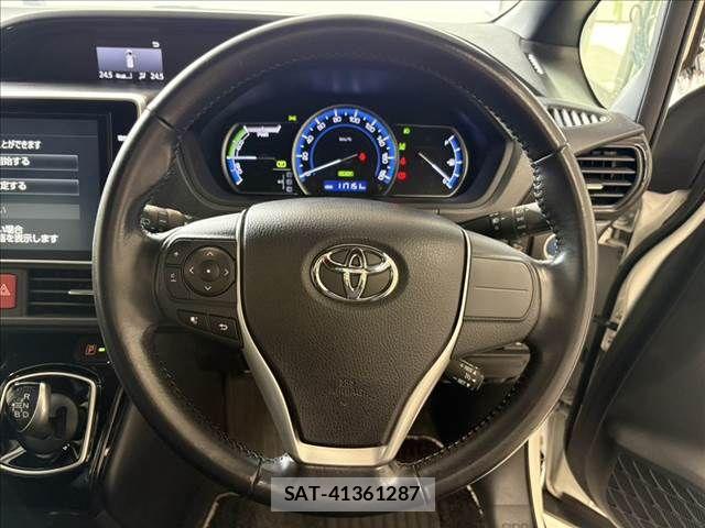 Toyota NOAH HYBRID 2017-01 8337172-11