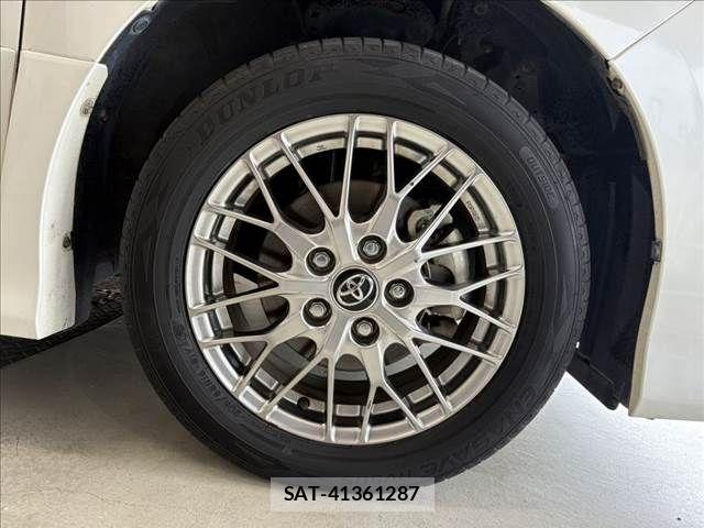 Toyota NOAH HYBRID 2017-01 8337172-14