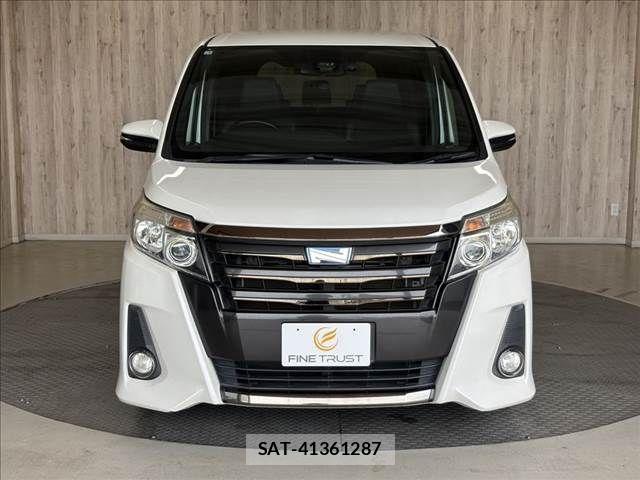 Toyota NOAH HYBRID 2017-01 8337172-15