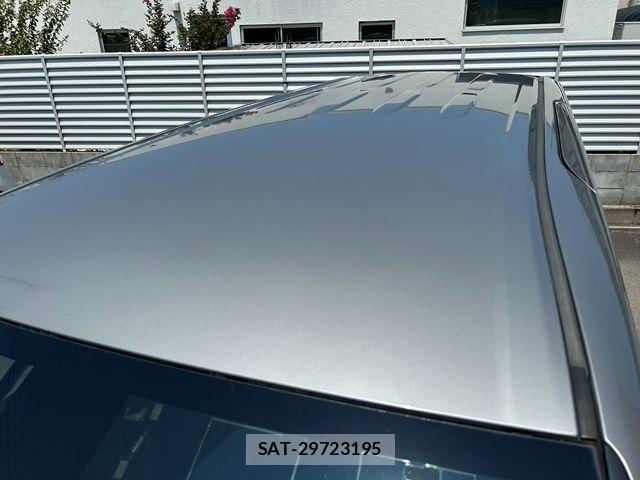 Toyota NOAH HYBRID 2016-03 8337174-9