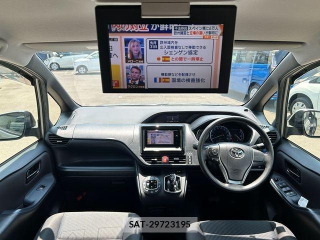 Toyota NOAH HYBRID 2016-03 8337174-13