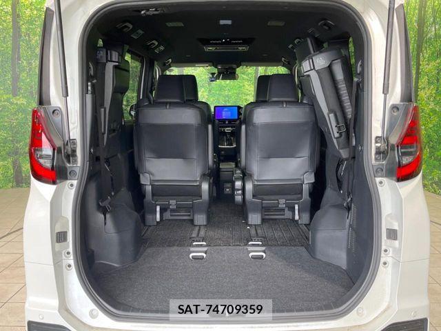 Toyota NOAH HYBRID 2023-08 8337167-10
