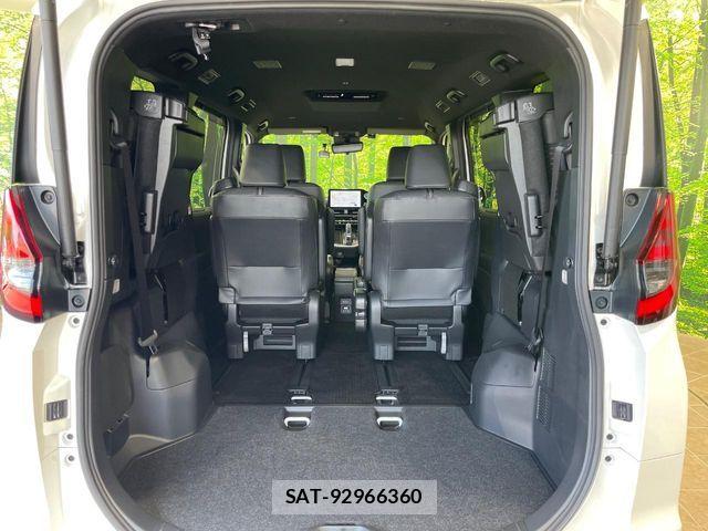 Toyota NOAH HYBRID 2023-02 8337162-10