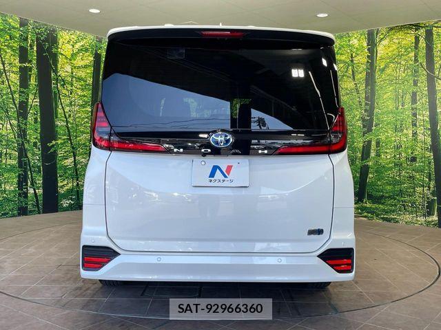 Toyota NOAH HYBRID 2023-02 8337162-15