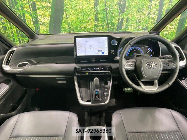 Toyota NOAH HYBRID 2023-02 8337162-1