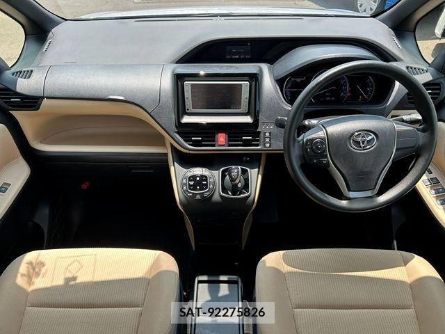 Toyota NOAH HYBRID 2014-03 8337173-11