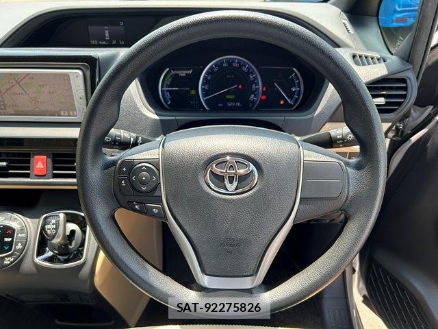 Toyota NOAH HYBRID 2014-03 8337173-22