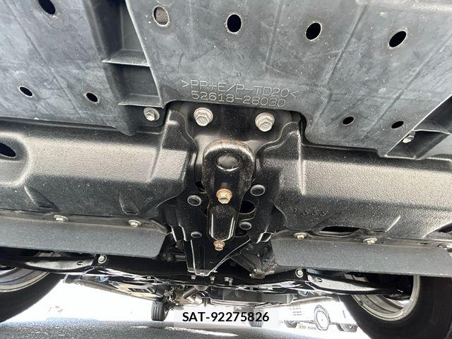 Toyota NOAH HYBRID 2014-03 8337173-27