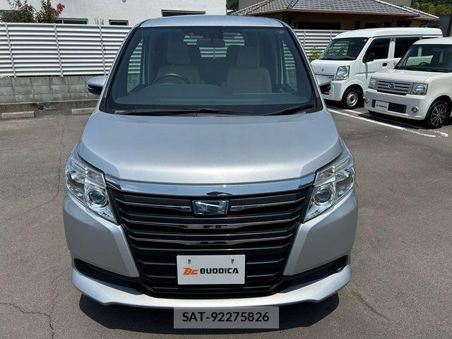 Toyota NOAH HYBRID 2014-03 8337173-2