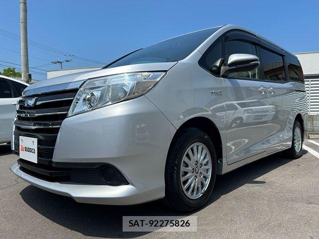 Toyota NOAH HYBRID 2014-03 8337173-3