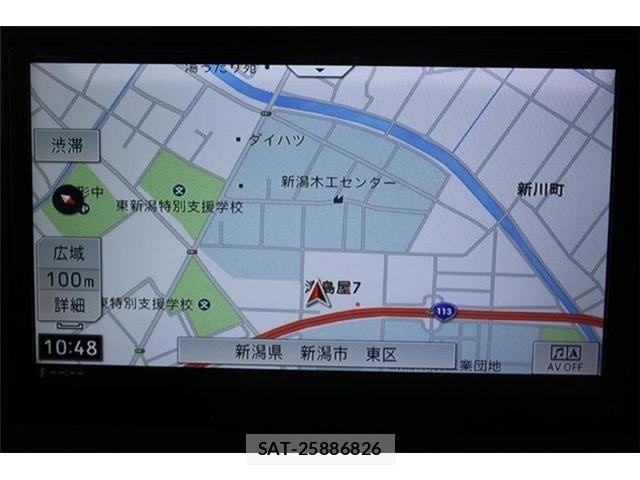 Toyota NOAH HYBRID 2018-11 8337171-2