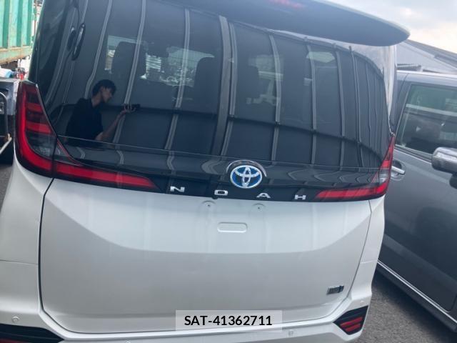 Toyota NOAH HYBRID 2025-02 8337170-4