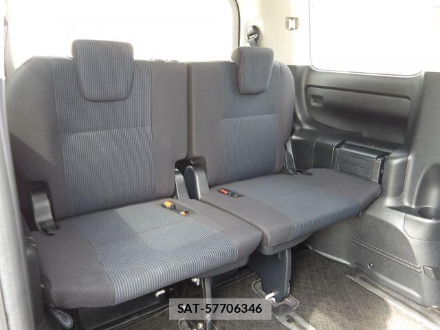 Toyota NOAH HYBRID 2021-04 8337169-16