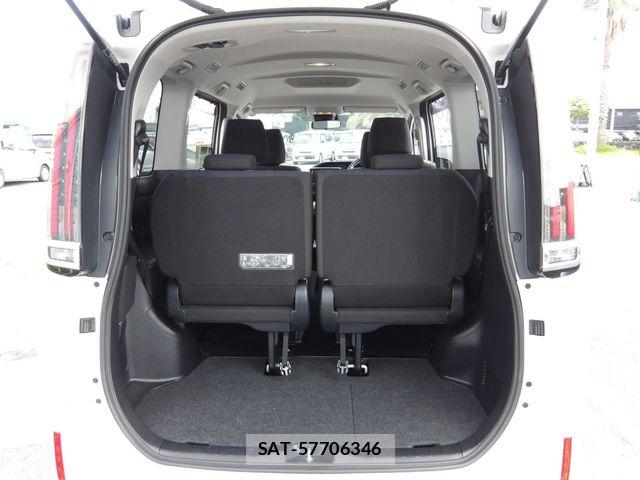 Toyota NOAH HYBRID 2021-04 8337169-17