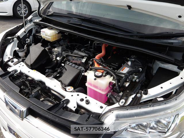 Toyota NOAH HYBRID 2021-04 8337169-24