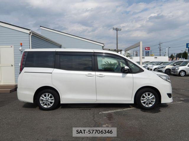 Toyota NOAH HYBRID 2021-04 8337169-29
