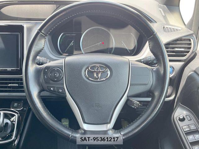 Toyota NOAH HYBRID 2017-02 8355219-10