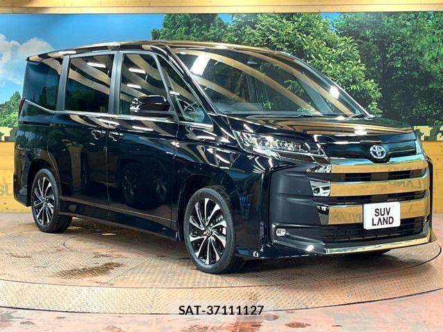 Toyota NOAH HYBRID 2022-03 8355218-15