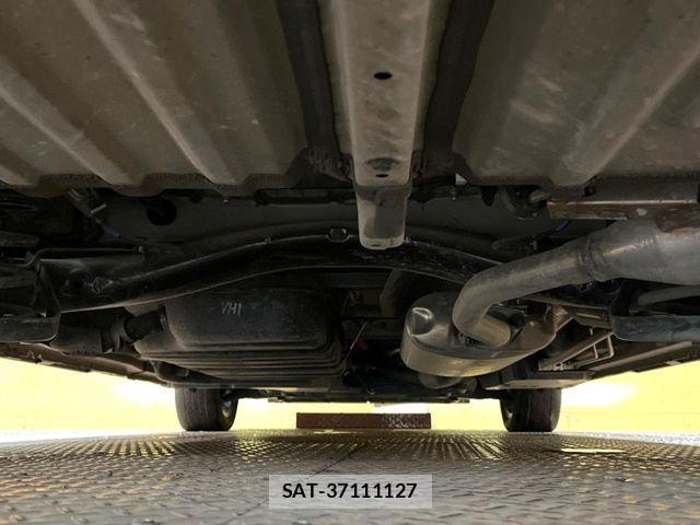 Toyota NOAH HYBRID 2022-03 8355218-18
