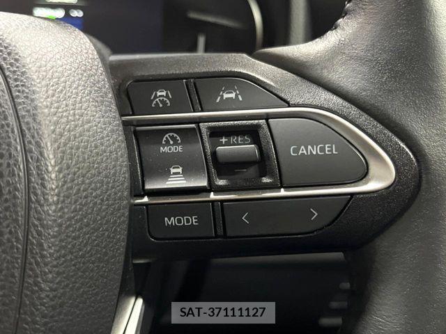 Toyota NOAH HYBRID 2022-03 8355218-5