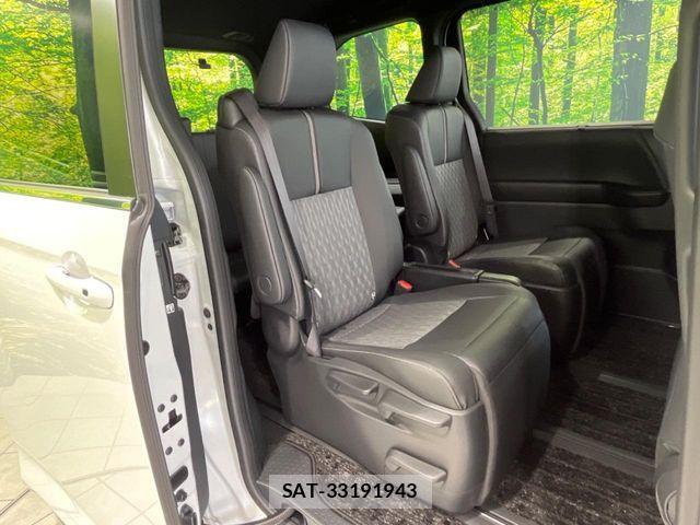 Toyota NOAH HYBRID 2026-02 8367748-8