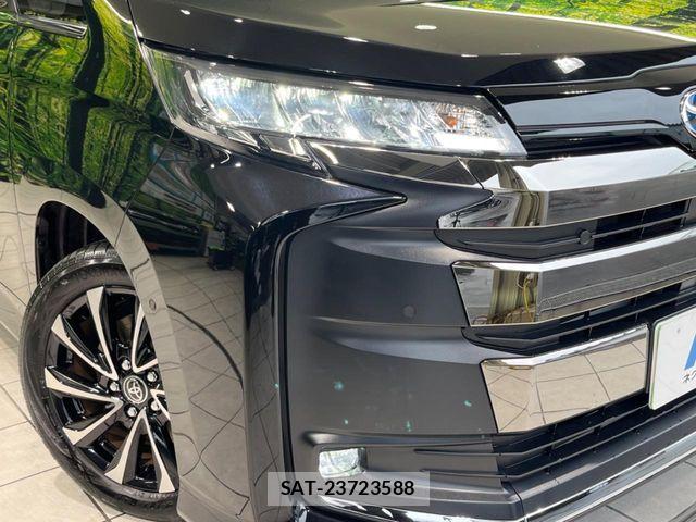 Toyota NOAH HYBRID 2023-11 8367752-12