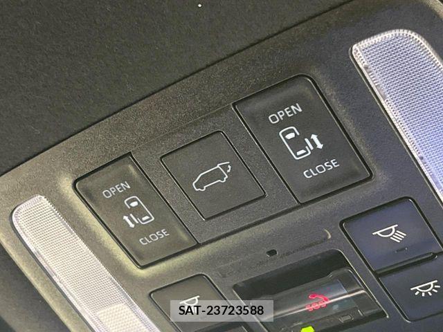 Toyota NOAH HYBRID 2023-11 8367752-5