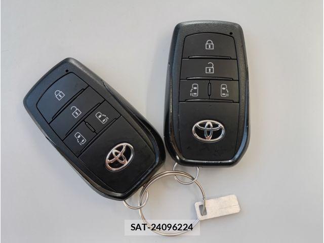 Toyota NOAH HYBRID 2022-03 8367756-13