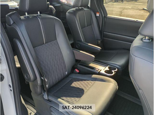 Toyota NOAH HYBRID 2022-03 8367756-15