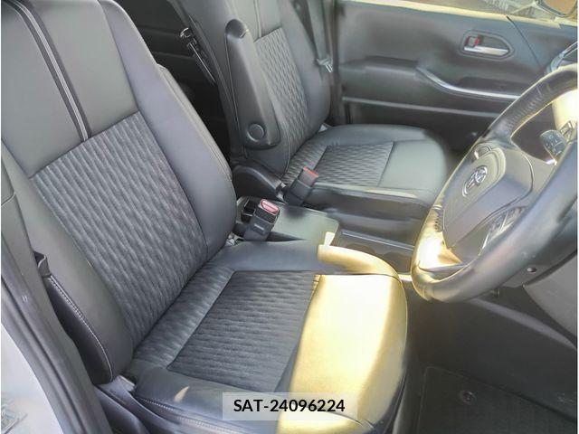 Toyota NOAH HYBRID 2022-03 8367756-5
