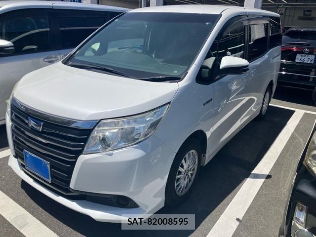 Toyota NOAH HYBRID 2014-06 8367768-2