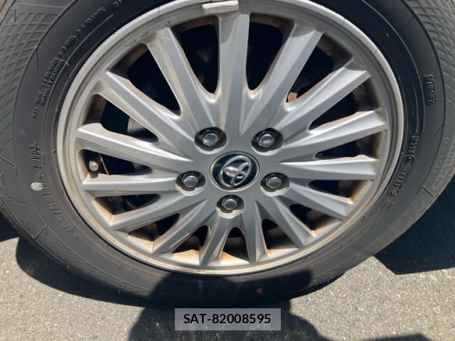 Toyota NOAH HYBRID 2014-06 8367768-4