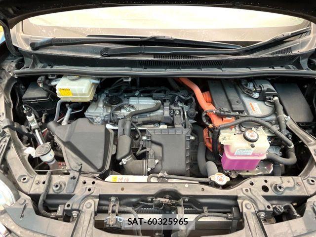 Toyota NOAH HYBRID 2018-02 8367763-17